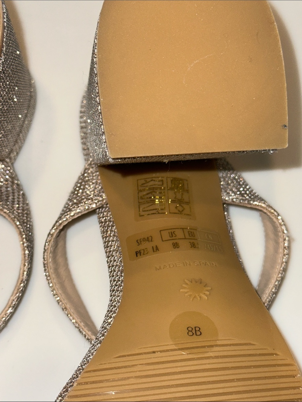 New Stuart Weitzman Glitter Strappy Mid Block Heel Sandals in Silver. Size 8B. - Picture 9 of 9